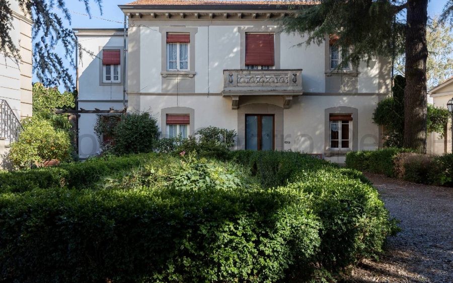 Villa in Primissima Periferia