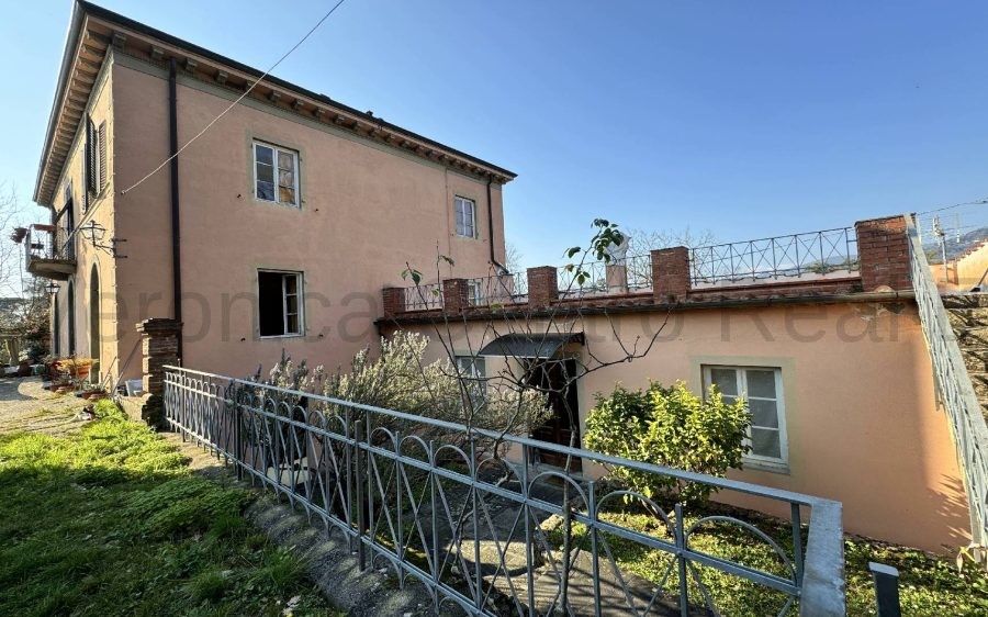 Villa sulle Colline Lucchesi