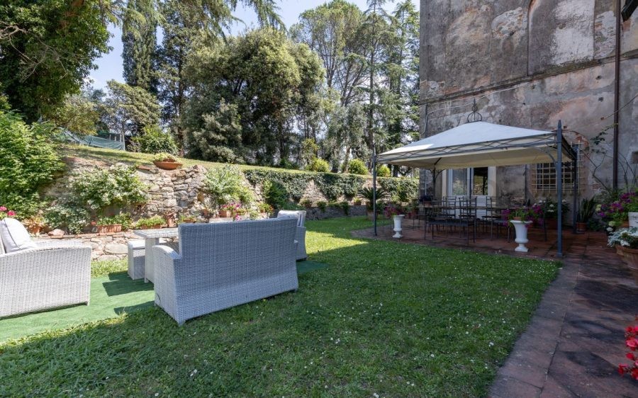 Villa Storica nelle Colline Lucchesi