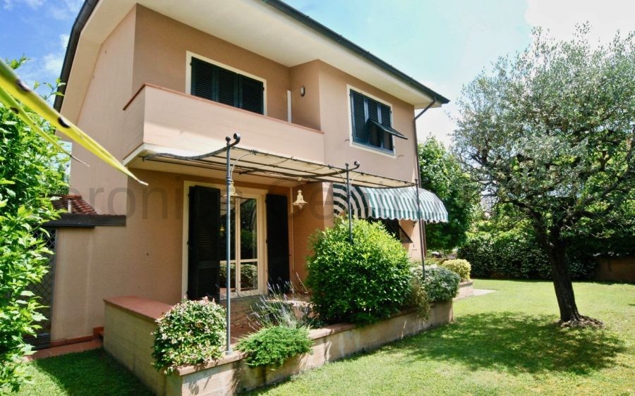 NOSTRA ESCLUSIVA: Villetta con Giardino vicina alle Mura