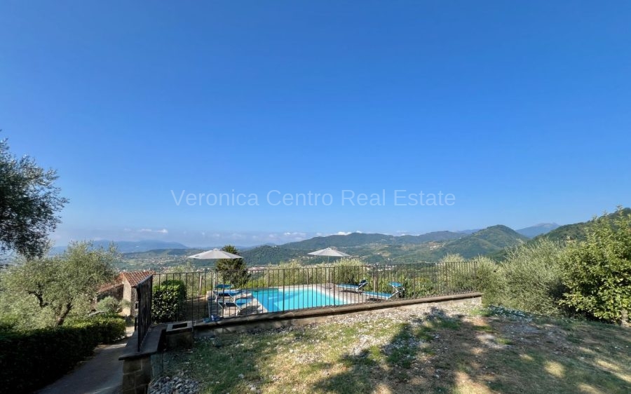 Piccolo Casale con Piscina e vista panoramica