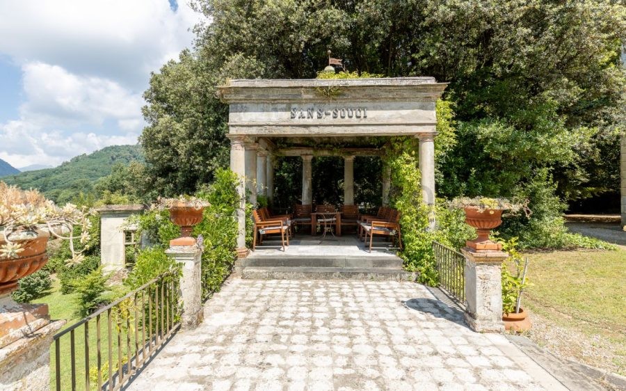 Bellissima Villa Storica sulle Colline Lucchesi