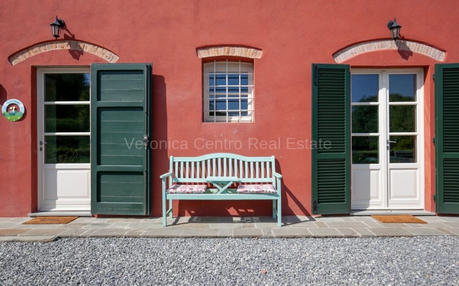 Bellissimo Casale ristrutturato nella Campagna Lucchese