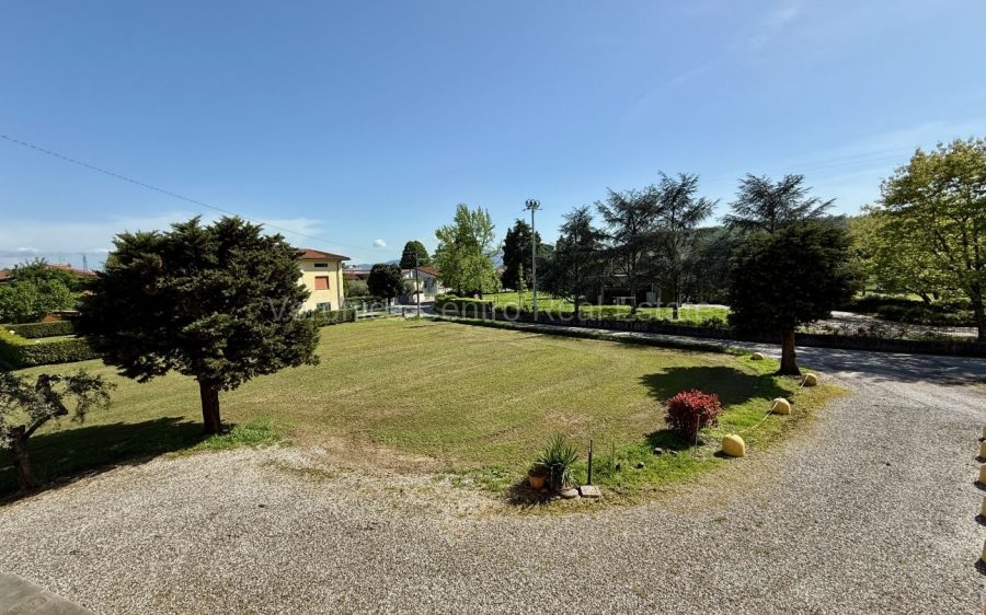 Campagna Nord – 6,5 km dalle Mura di Lucca. 