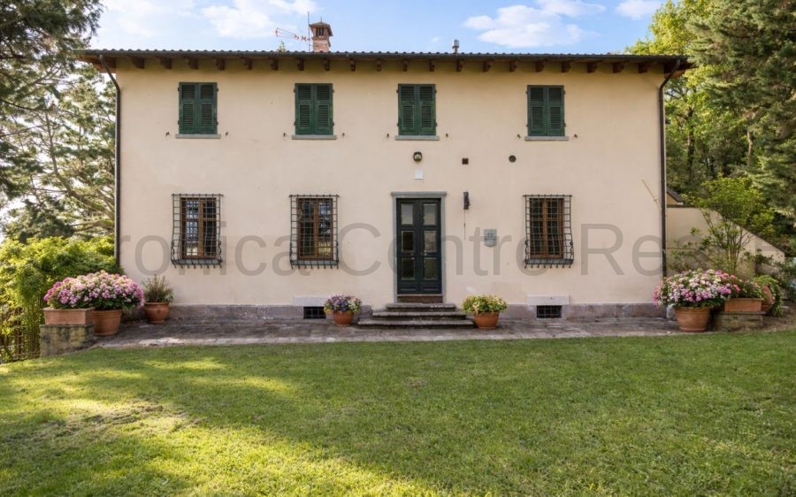 Villa con due appartamenti Indipendenti