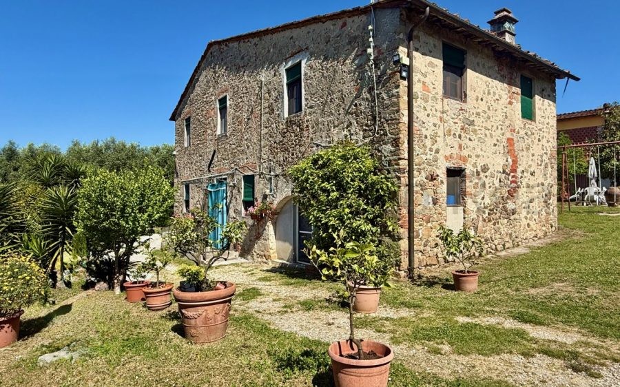 Casa di campagna in pietra
