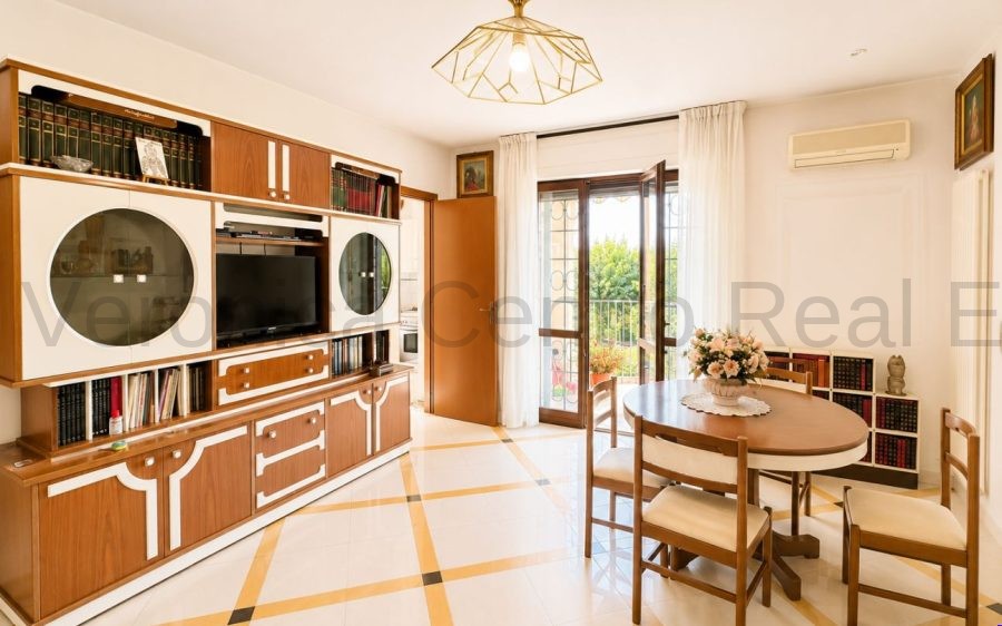 Appartamento con tre camere, garage e terrazza abitabile