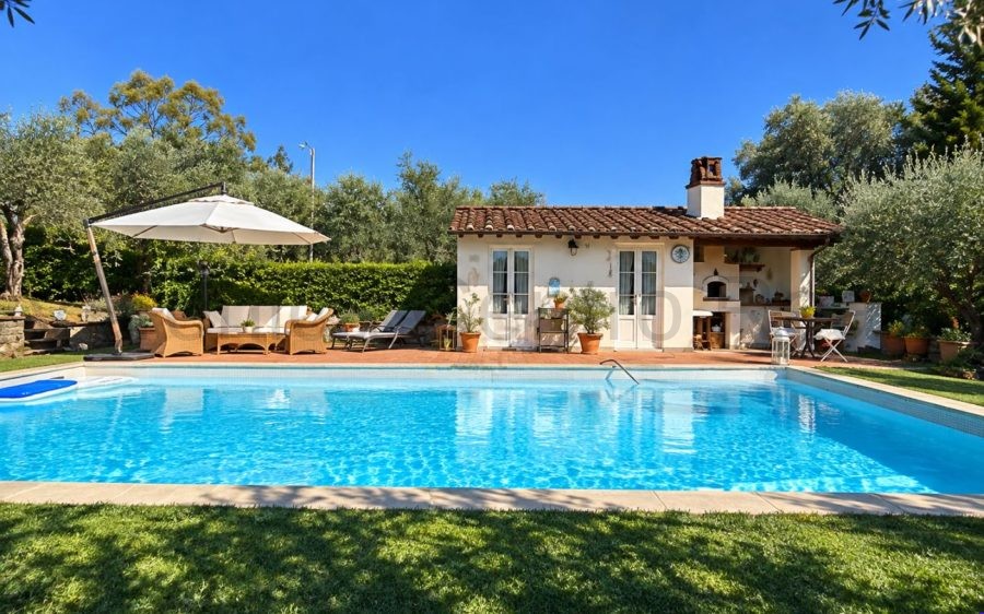 Elegante rustico con piscina sulle Colline Lucchesi